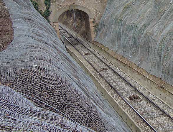 Funicular y <br/> cable transport